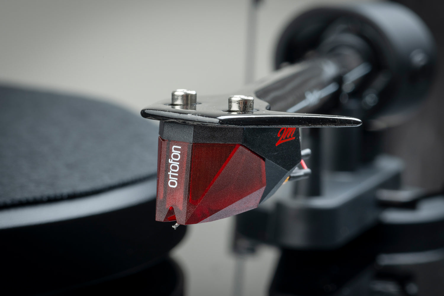 Debut E Carbon Phono